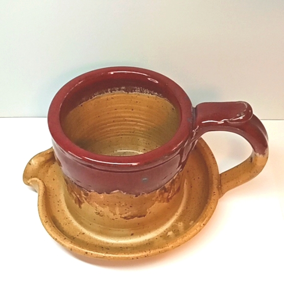 Artisan pottery glazed planter signed by artist. No flaws. - Picture 3 of 8